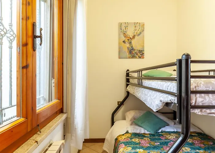 Casa Umbe ピエトラサンタ